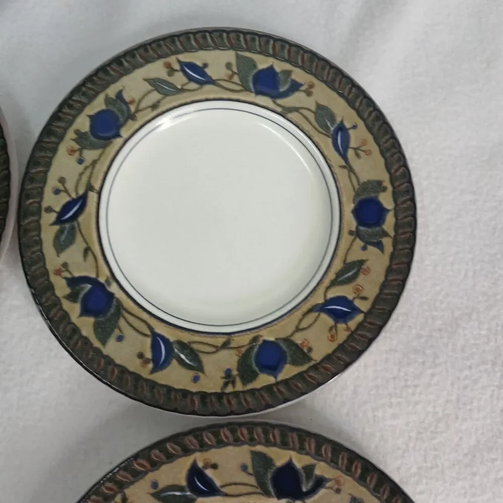 Mikasa intaglio arabella